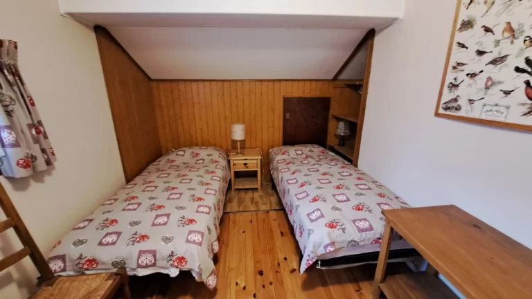 Chambre à trois lits simples